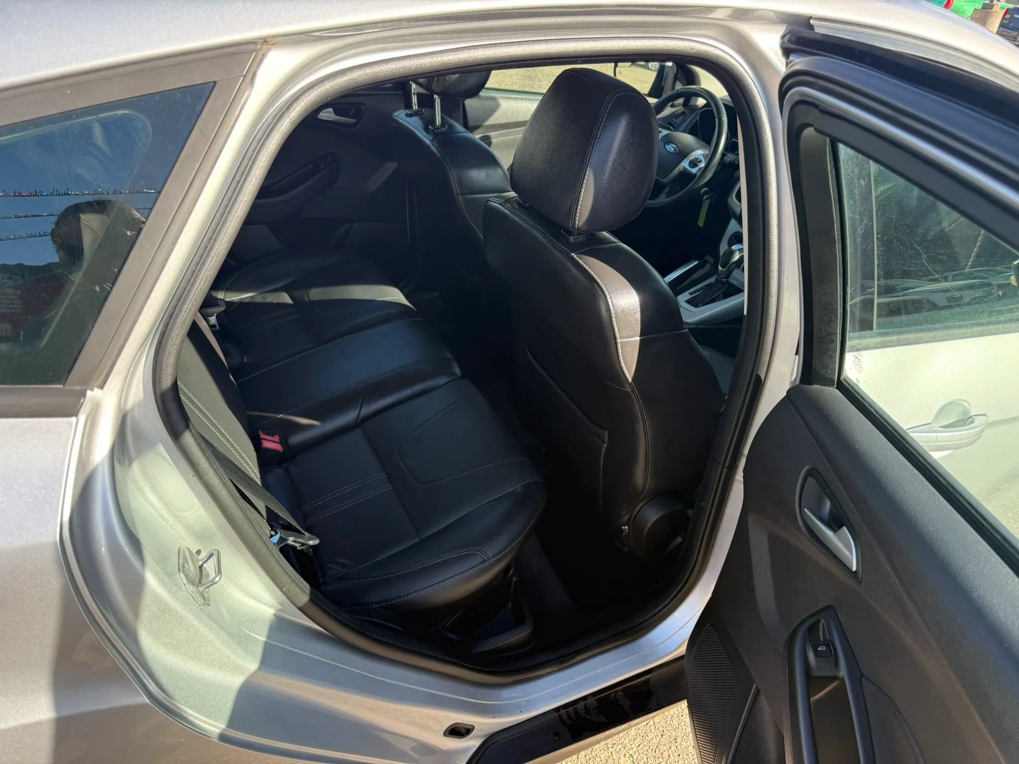Used 2014 Ford Focus SE w/ Equipment Group 201A FWD image 14