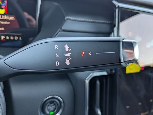 New 2026 GMC Acadia Elevation image 20