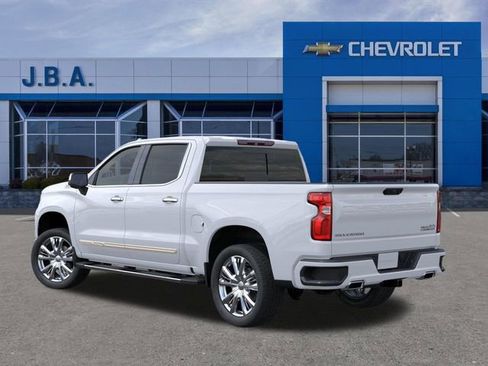 New 2026 Chevrolet Silverado 1500 High Country w/ High Country Premium Package AWD/4WD image 3