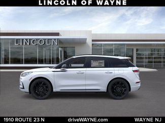 New 2025 Lincoln Corsair Reserve w/ Jet Appearance Package AWD/4WD video 3