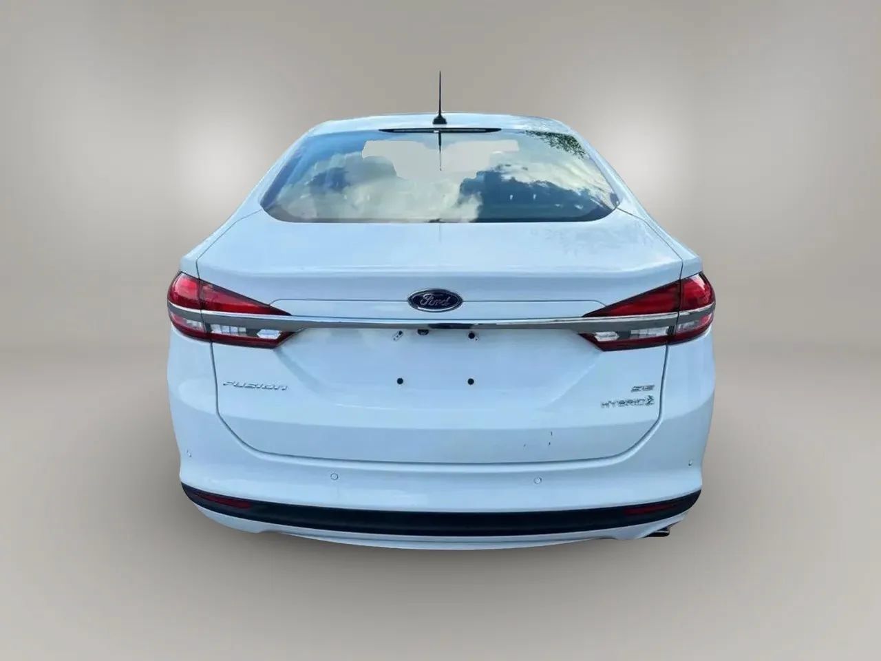 Used 2018 Ford Fusion SE w/ Equipment Group 602A FWD image 7