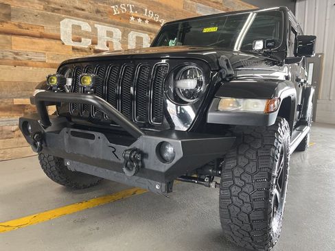 Used 2022 Jeep Wrangler Unlimited Sport image 15