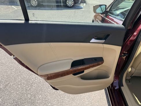 Used 2012 Honda Accord EX-L image 12