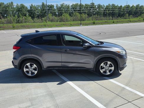 Used 2016 Honda HR-V EX image 6