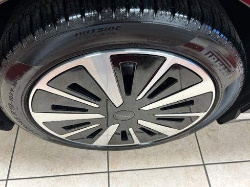 Used 2024 Lucid Air Touring image 26