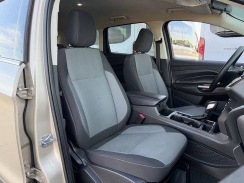 Used 2018 Ford Escape SE image 28