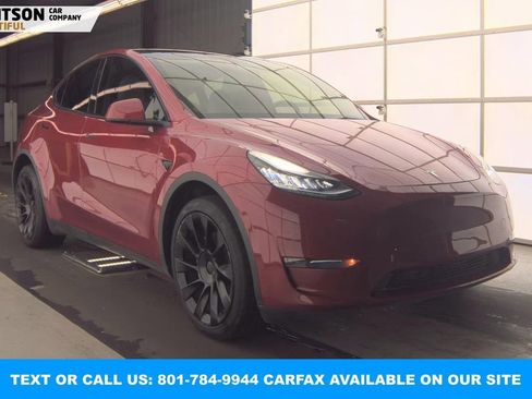 Used 2023 Tesla Model Y Long Range image 3