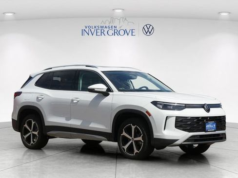 New 2026 Volkswagen Tiguan SE AWD/4WD image 1