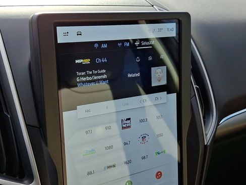 Used 2022 Ford Edge SEL w/ Convenience Package image 17