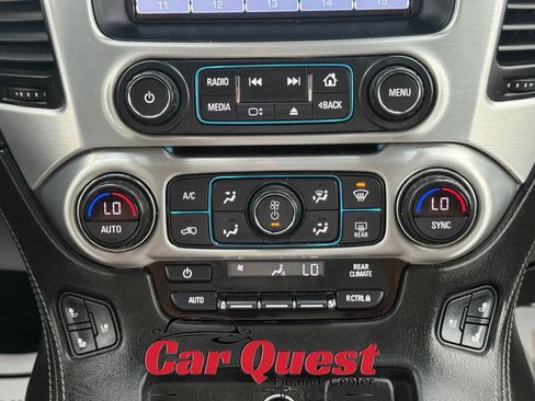 Used 2018 GMC Yukon SLT w/ Premium Edition AWD/4WD image 29