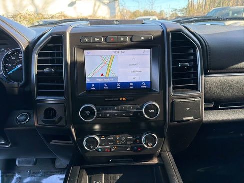 Used 2021 Ford Expedition Max Limited image 18