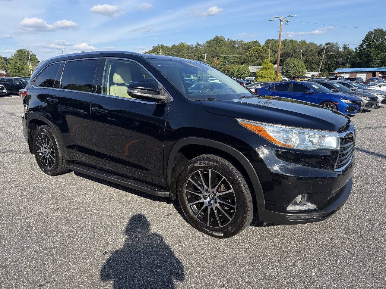 Used 2016 Toyota Highlander Limited Platinum AWD/4WD image 5
