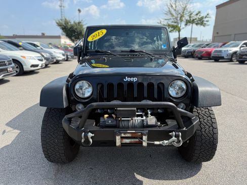 Used 2015 Jeep Wrangler Rubicon w/ Power Convenience Group AWD/4WD image 5