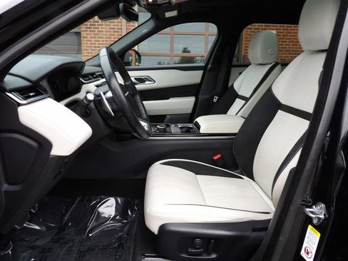 Used 2020 Land Rover Range Rover Velar R-Dynamic S image 10
