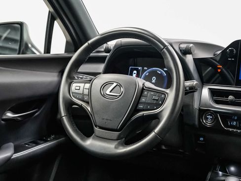 Certified 2025 Lexus UX 300h FWD w/ Accessory Package (Z2) image 14