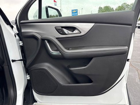 Used 2024 Chevrolet Blazer LT w/ Convenience Package image 12