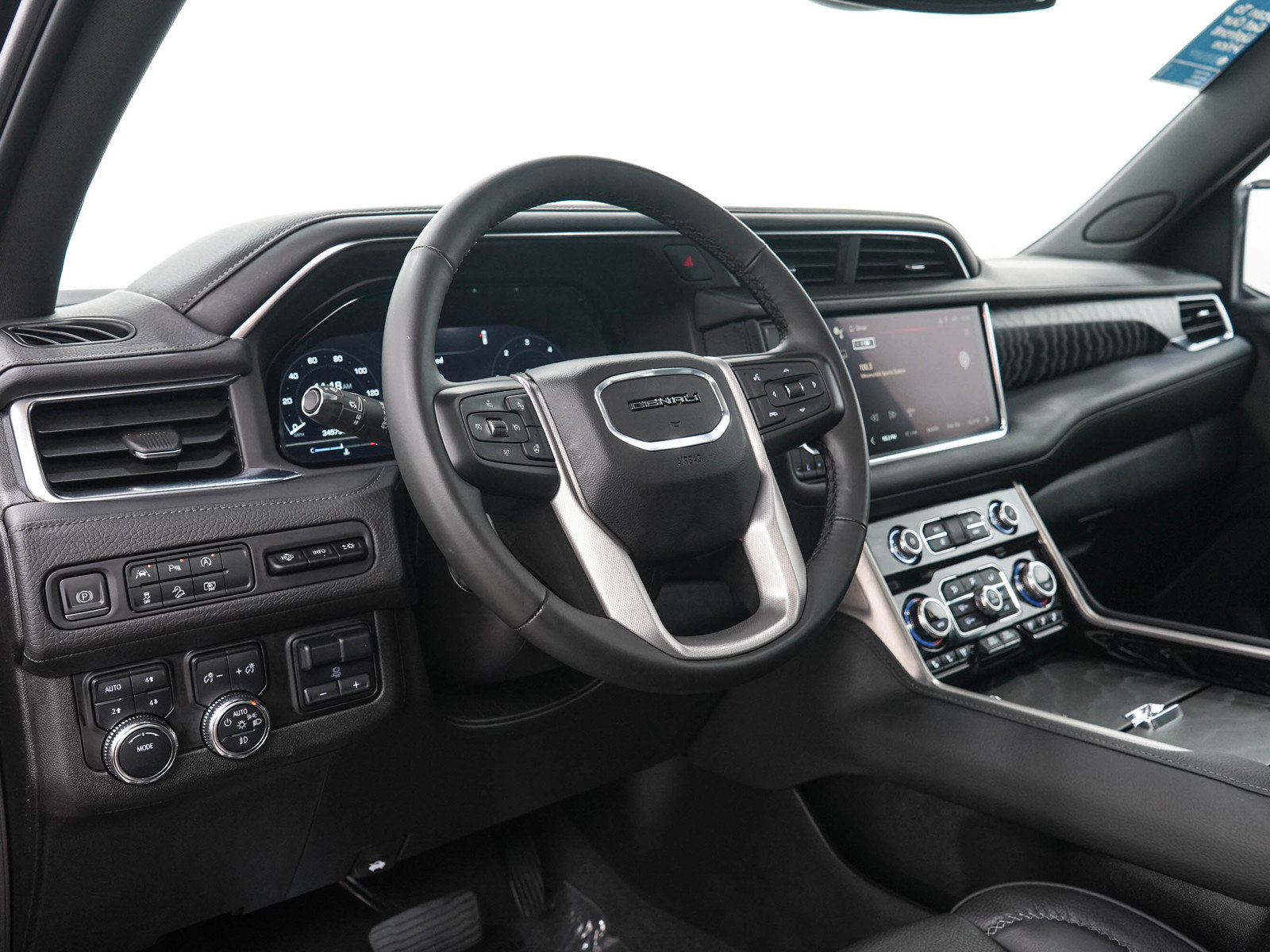 Used 2023 GMC Yukon XL Denali AWD/4WD image 27