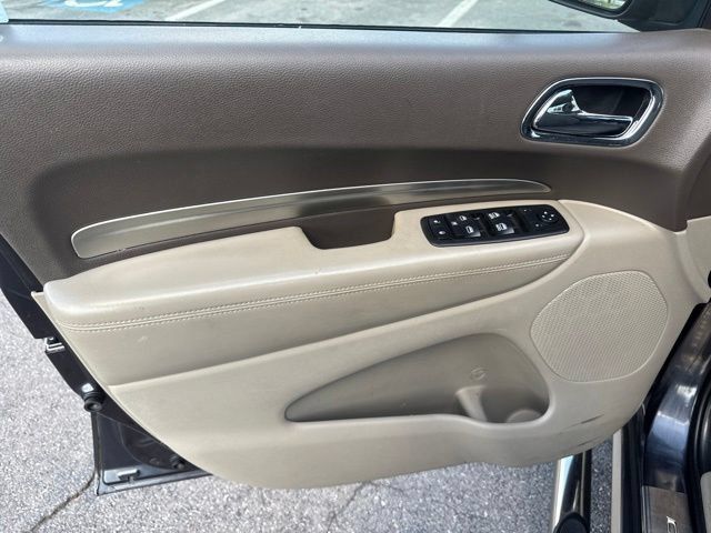 Used 2013 Dodge Durango SXT AWD/4WD image 16