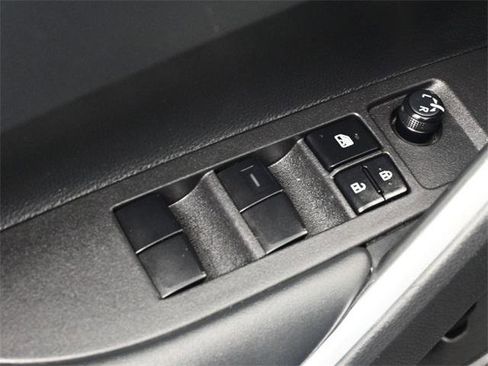 Certified 2025 Toyota Corolla Cross LE image 13