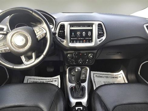 Used 2018 Jeep Compass Latitude w/ Popular Equipment Group AWD/4WD image 16