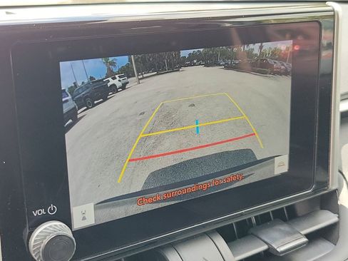 Used 2024 Toyota RAV4 XLE FWD image 25
