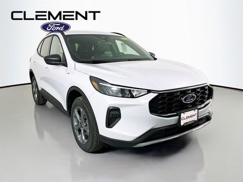 New 2026 Ford Escape ST-Line w/ Cold Weather Package image 3