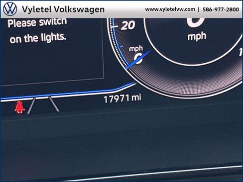 Certified 2023 Volkswagen Arteon SEL image 23