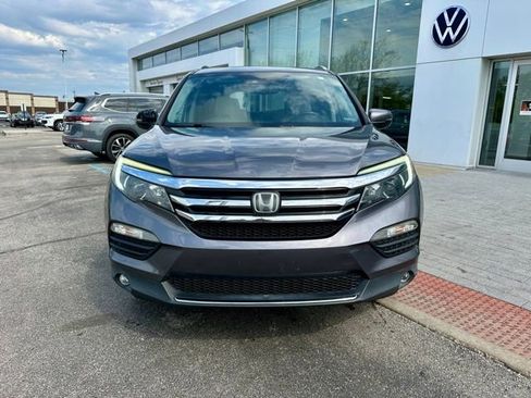 Used 2017 Honda Pilot Elite image 2