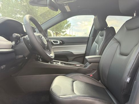 New 2026 Jeep Compass Limited AWD/4WD image 15