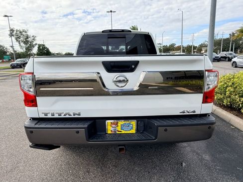 Used 2019 Nissan Titan Platinum Reserve w/ Platinum Utility Package image 10