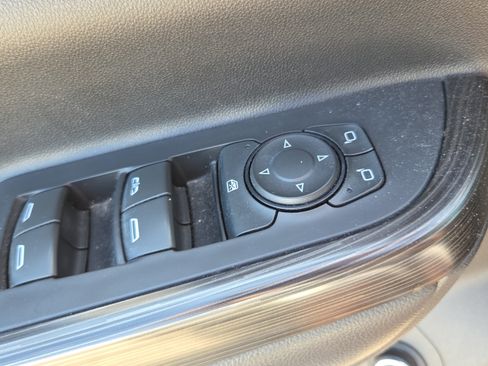 Used 2018 GMC Acadia SLT AWD/4WD image 29