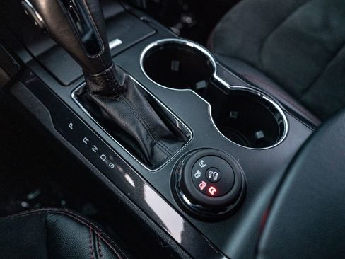 Used 2019 Ford Explorer XLT w/ XLT Sport Appearance Package image 29