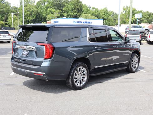 Used 2021 GMC Yukon XL SLT w/ SLT Premium Package AWD/4WD image 10