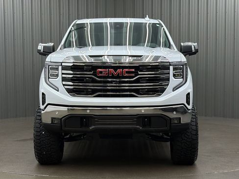 Used 2026 GMC Sierra 1500 SLT w/ SLT Premium Plus Package AWD/4WD image 8
