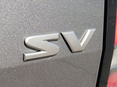 Used 2023 Nissan Frontier SV image 12