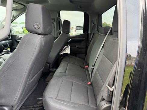 Used 2025 Chevrolet Silverado 1500 LT AWD/4WD image 6