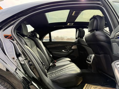 Used 2019 Mercedes-Benz S 560 4MATIC Sedan image 36