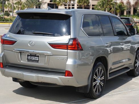 Certified 2021 Lexus LX 570 4WD w/ Luxury Package image 6