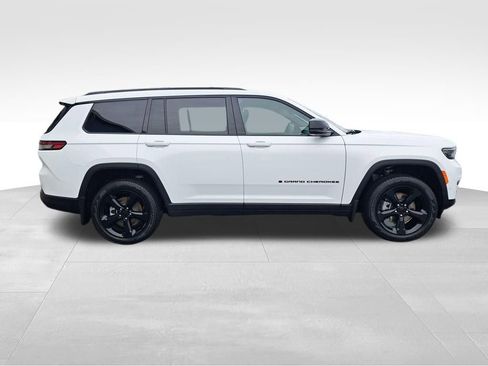 New 2025 Jeep Grand Cherokee L Limited w/ Luxury Tech Group II AWD/4WD image 7