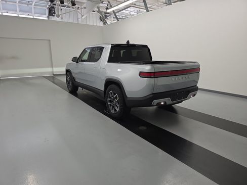 Used 2022 Rivian R1T Adventure AWD/4WD image 3