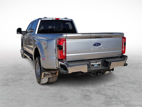 Used 2023 Ford F350 Lariat w/ FX4 Off-Road Package image 8