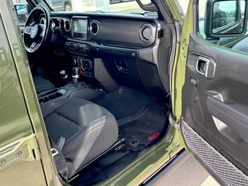 Used 2022 Jeep Wrangler Unlimited Rubicon 4xe w/ Cold Weather Group image 25