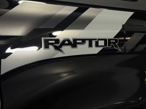 Used 2024 Ford Bronco Raptor w/ Interior Carbon Fiber Pack 6 AWD/4WD image 21