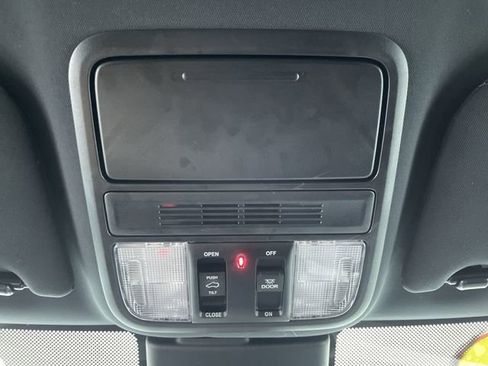 Used 2025 Honda Odyssey Sport-L image 24
