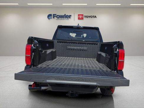 New 2026 Toyota Tacoma TRD Off-Road w/ TRD Off Road Premium Package AWD/4WD image 29
