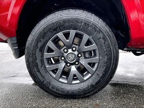 Used 2023 Toyota Tacoma SR5 image 7