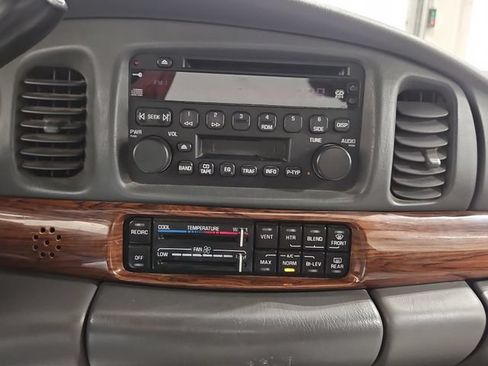 Used 2004 Buick Le Sabre Custom FWD image 16