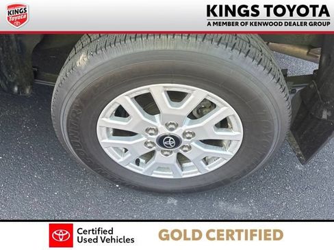 Used 2024 Toyota Tacoma SR AWD/4WD image 12