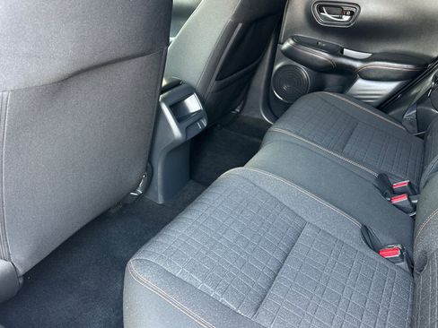 Used 2025 Honda HR-V Sport image 12