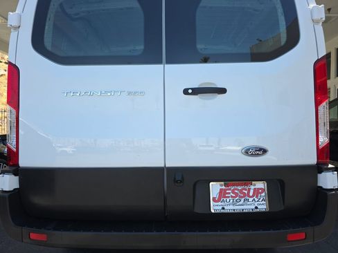 Used 2025 Ford Transit 250 Low Roof w/ Exterior Upgrade Package RWD image 31
